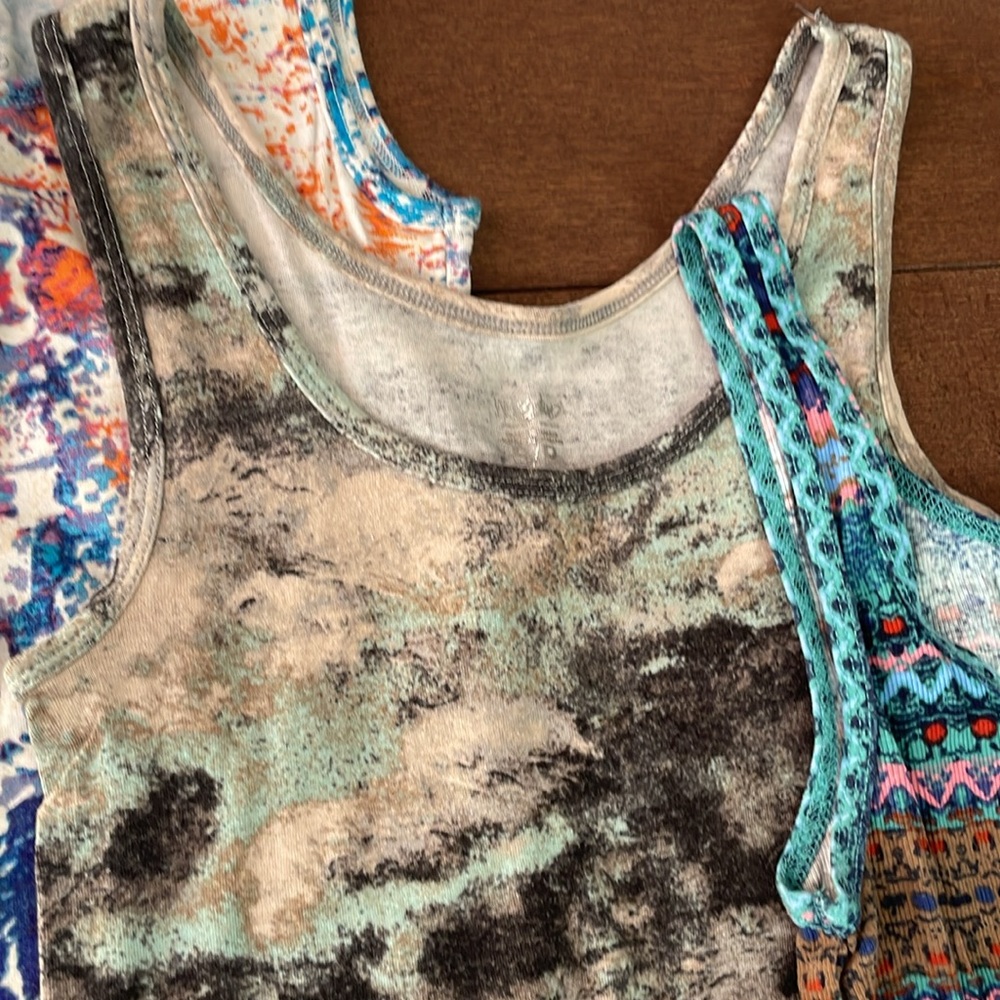 Colorful Patterned Tank Tops - Picture 3 of 9